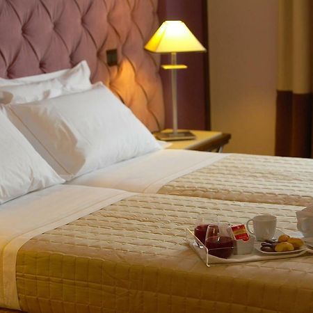 Hotel Messenion Месина Екстериор снимка