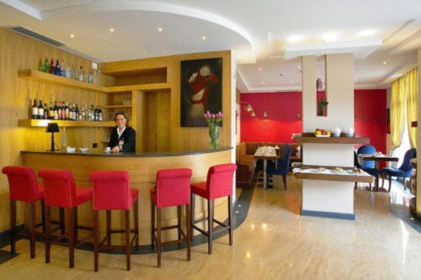 Hotel Messenion Месина Екстериор снимка