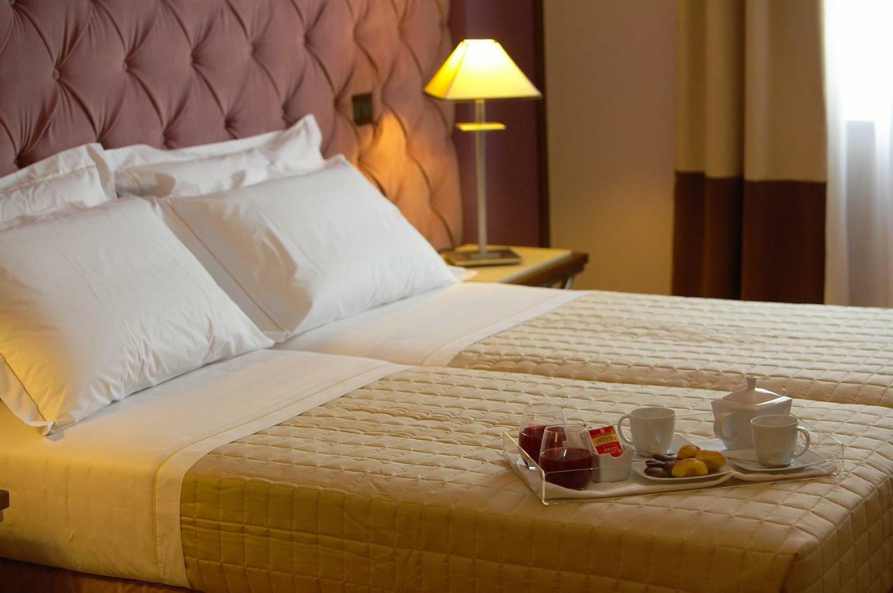 Hotel Messenion Месина Екстериор снимка