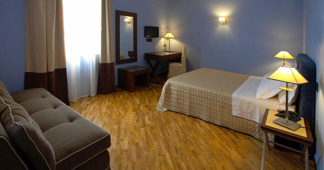 Hotel Messenion Месина Екстериор снимка